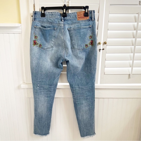 Lucky Brand 7W14071 Floral Cross Stitch Ava Crop Jeans Size 6 - Picture 2 of 8